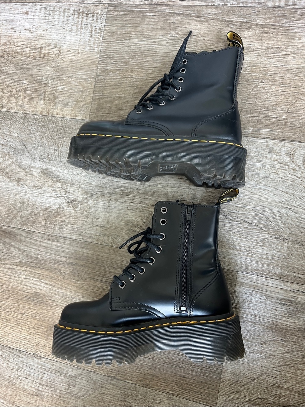 Doc Marten Jadon Platform 8 Eyelet Boots in Black - Picture 4 of 9